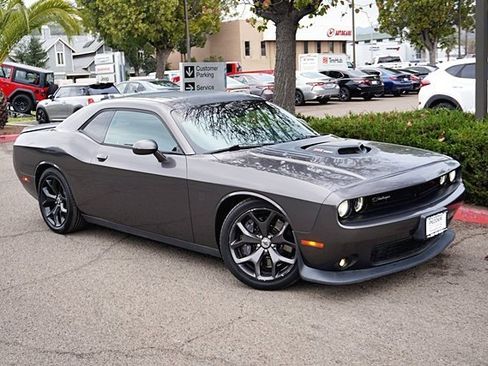 Used 2017 Dodge Challenger R/T Scat Pack image 3