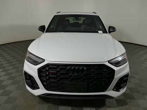 Used 2023 Audi SQ5 Prestige image 8