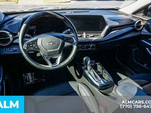 Used 2025 Chevrolet Trax ACTIV w/ Sunroof Package FWD image 29