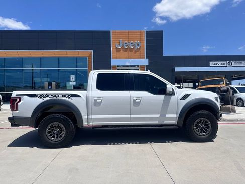 Used 2019 Ford F150 Raptor w/ Equipment Group 802A Luxury AWD/4WD image 1