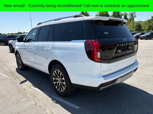 Used 2025 Ford Expedition Platinum AWD/4WD image 6