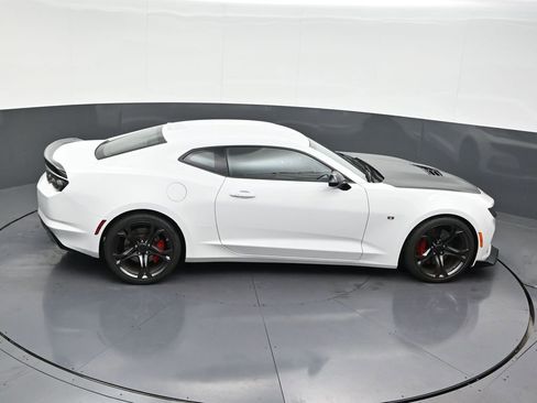 Used 2019 Chevrolet Camaro SS image 20