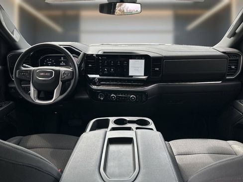 Certified 2024 GMC Sierra 1500 Elevation w/ LPO, Elevation Black Package AWD/4WD image 9