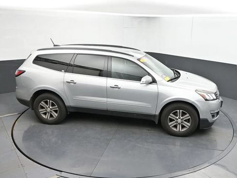 Used 2017 Chevrolet Traverse LT AWD/4WD image 14