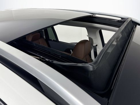 New 2026 Mercedes-Benz GLS 450 4MATIC image 21