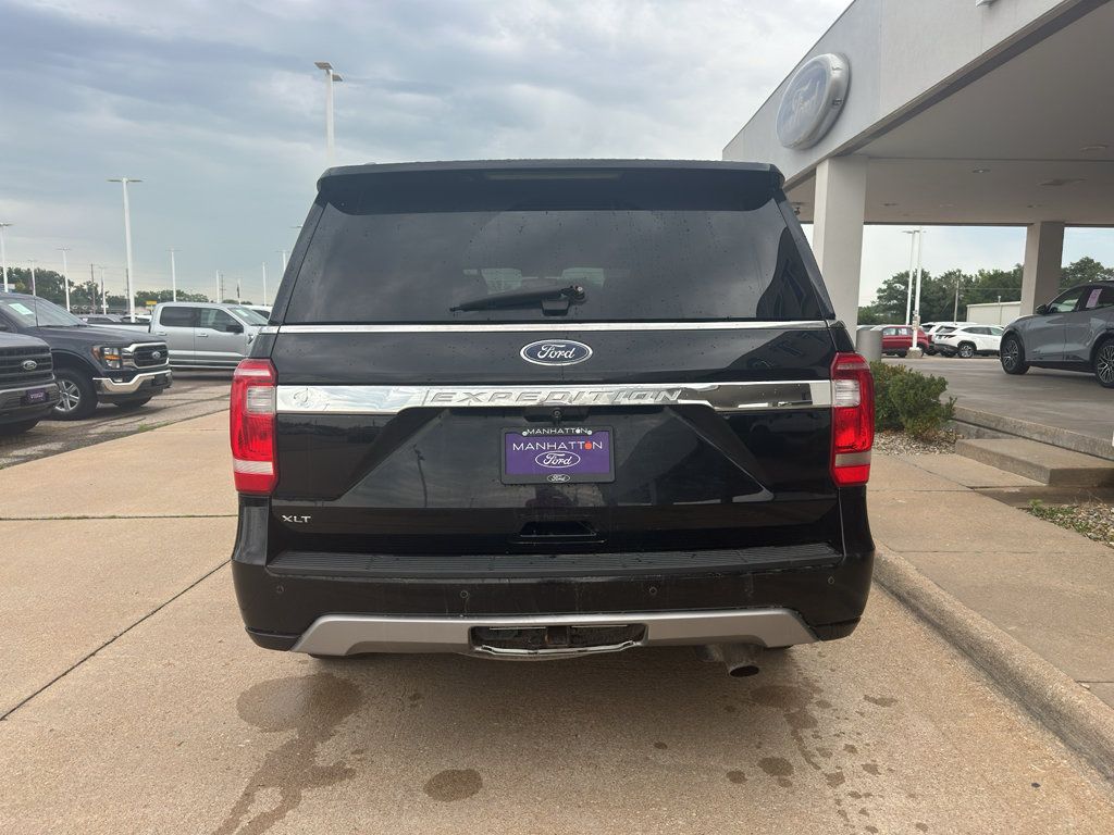 Used 2018 Ford Expedition XLT AWD/4WD image 36