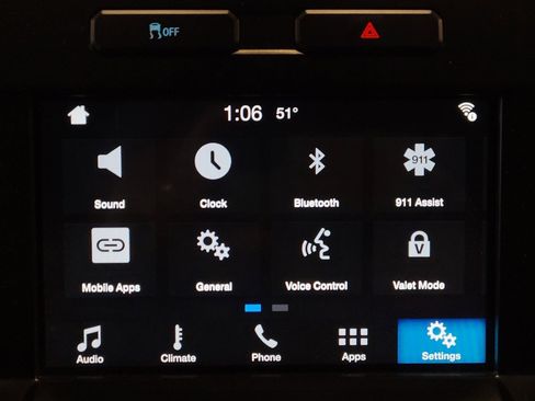 Used 2016 Ford F150 Lariat w/ Trailer Tow Package image 25