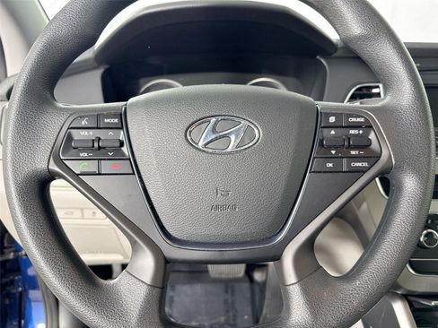 Used 2015 Hyundai Sonata SE w/ Option Group 09 FWD image 13