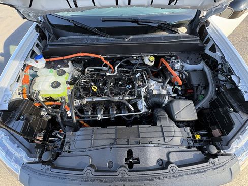 New 2026 Ford Maverick XLT w/ XLT Luxury Package FWD image 39