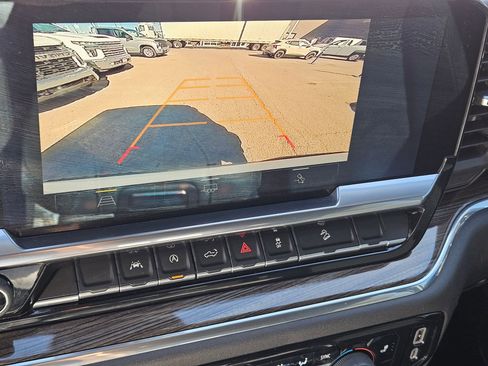 Used 2023 Chevrolet Silverado 1500 LT Trail Boss w/ Convenience Package II image 23