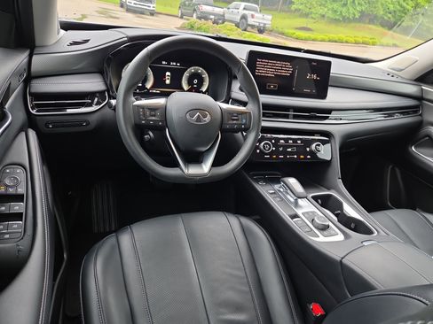 Used 2023 INFINITI QX60 Luxe w/ Performance Audio Package FWD image 8