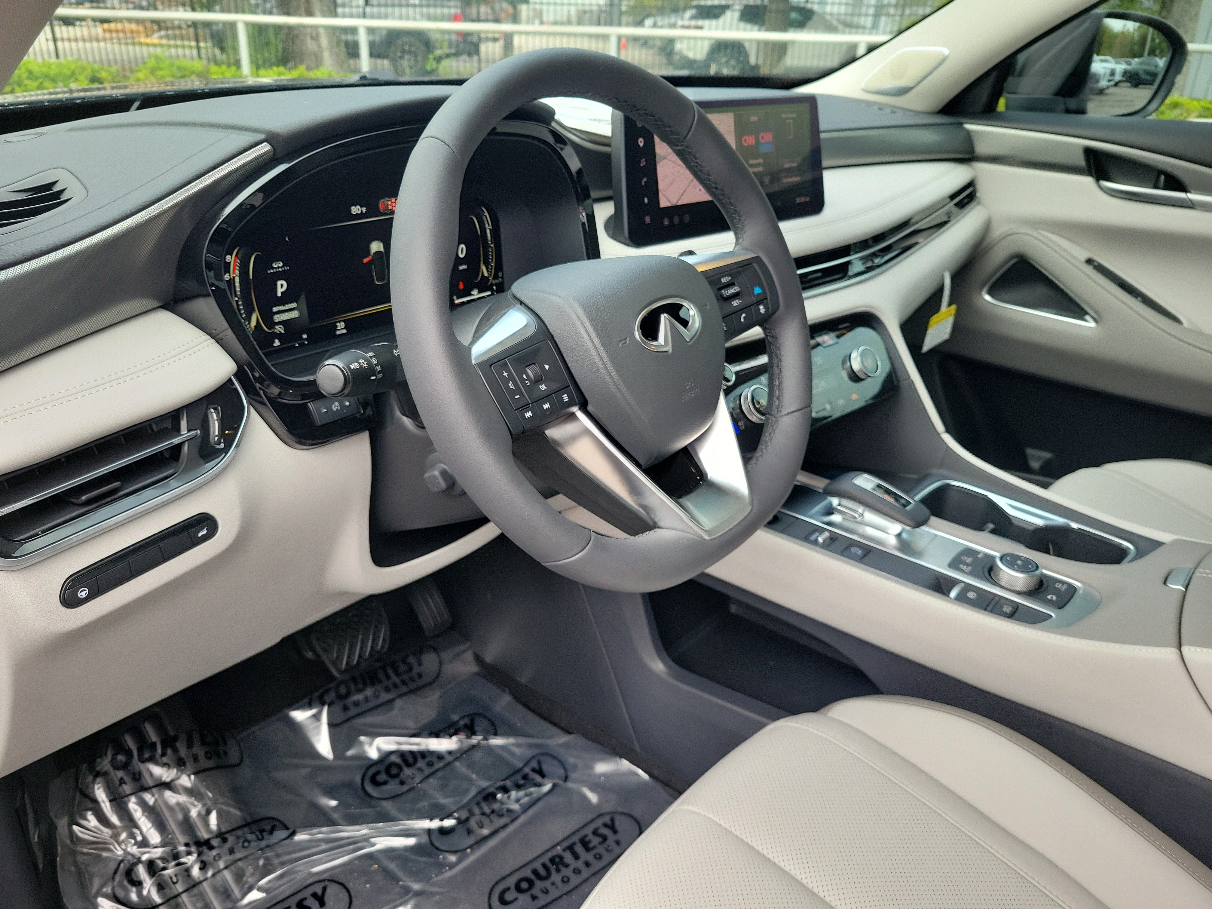 New 2027 INFINITI QX60 Luxe w/ Family Package FWD image 26