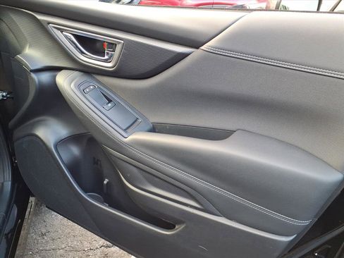 Used 2023 Subaru Forester Premium image 7