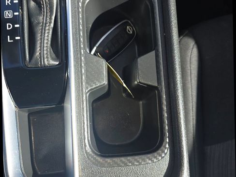 Used 2024 Nissan Sentra SV image 17