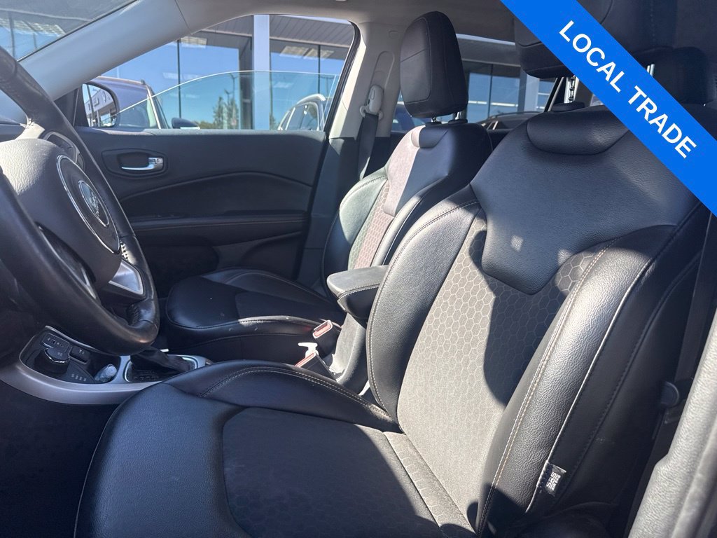 Used 2018 Jeep Compass Latitude w/ Popular Equipment Group AWD/4WD image 4