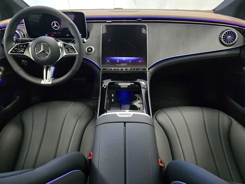 New 2025 Mercedes-Benz EQE 350+ 4MATIC Sedan image 16