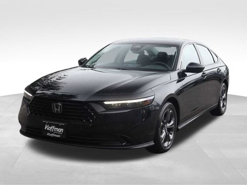 Used 2023 Honda Accord EX image 14