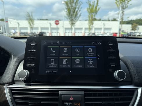 Used 2022 Honda Accord EX-L image 24