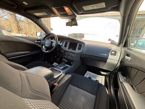Used 2023 Dodge Charger SXT RWD image 17