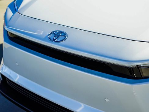 Certified 2026 Toyota bZ image 11