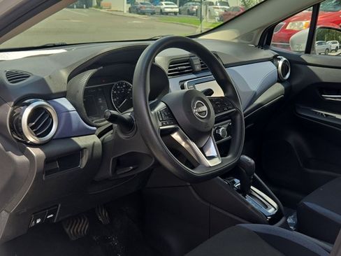 Used 2024 Nissan Versa SV FWD image 9