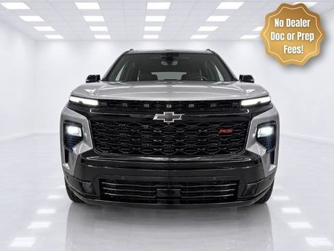 Used 2026 Chevrolet Traverse RS AWD/4WD image 2