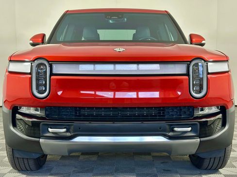 Used 2024 Rivian R1T Adventure image 22