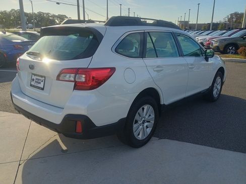 Used 2019 Subaru Outback 2.5i image 5