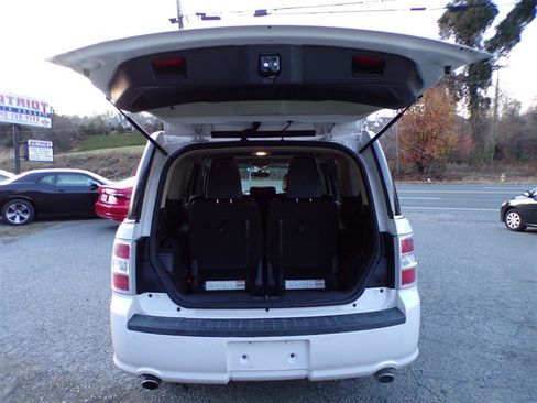 Used 2013 Ford Flex SEL image 39