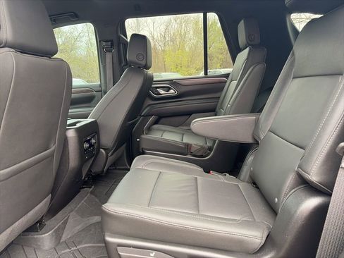 Used 2024 Chevrolet Tahoe Z71 w/ Luxury Package AWD/4WD image 27