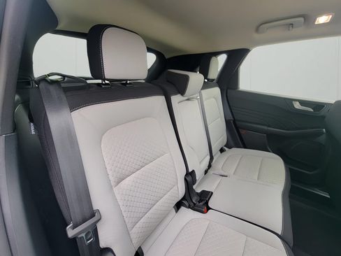 Used 2023 Ford Escape Active w/ Tech Pack #2 AWD/4WD image 31