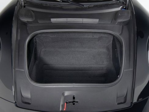 Certified 2024 Porsche 911 Carrera 4 image 46