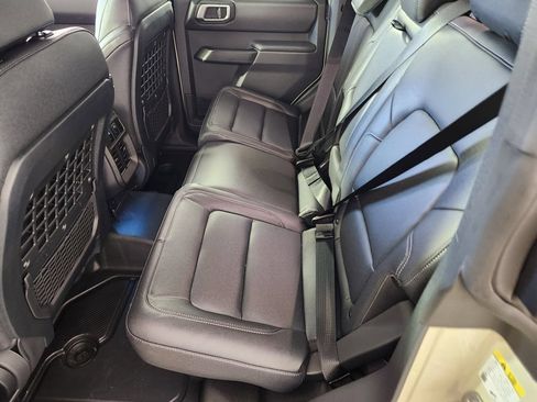 New 2026 Ford Bronco Badlands AWD/4WD image 14