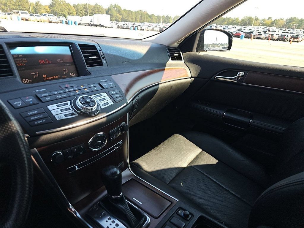 Used 2009 INFINITI M35 x w/ Technology Pkg AWD/4WD image 12