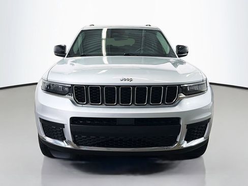 Used 2021 Jeep Grand Cherokee L Laredo w/ Luxury Tech Group I image 3