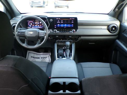 Used 2025 Chevrolet Colorado W/T w/ Advanced Trailering Package RWD image 10