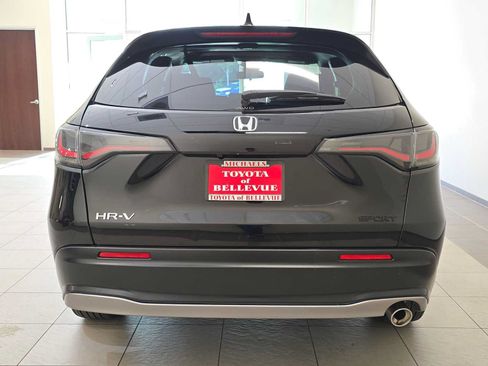Used 2023 Honda HR-V Sport image 5