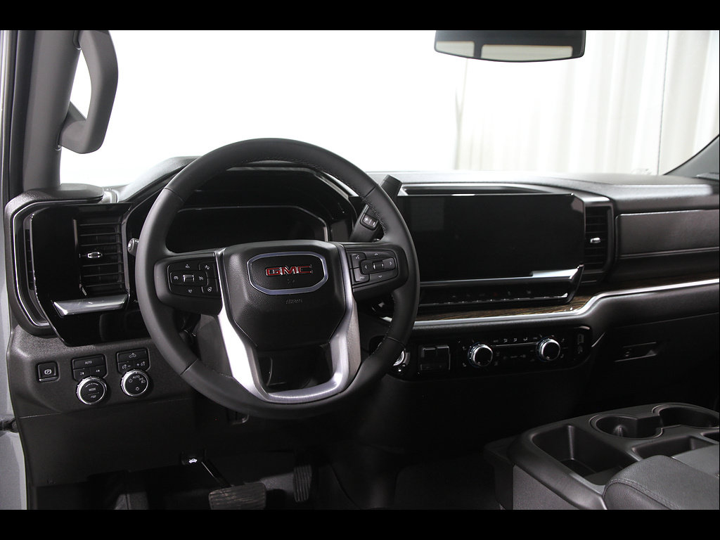 Certified 2025 GMC Sierra 1500 SLE w/ Preferred Package AWD/4WD image 7