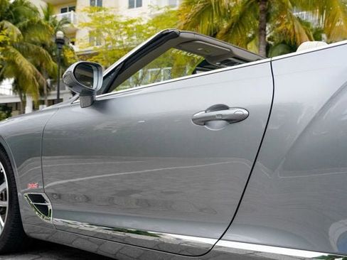 Used 2021 Bentley Continental GT Mulliner image 19