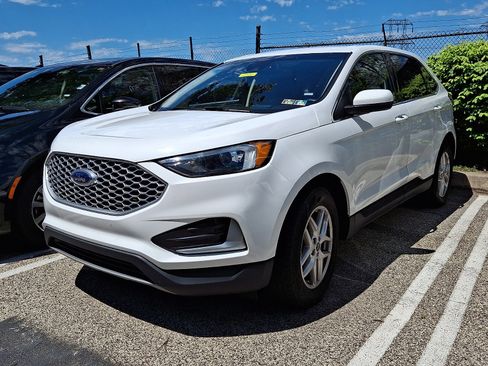 Used 2024 Ford Edge SEL AWD/4WD image 2