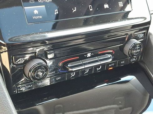 Certified 2023 Jeep Grand Cherokee Laredo X image 16