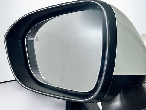 Used 2023 Nissan Rogue SV AWD/4WD image 16