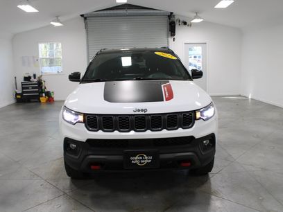 Used 2025 Jeep Compass Trailhawk