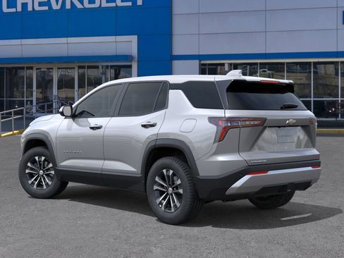 New 2026 Chevrolet Equinox LT image 3