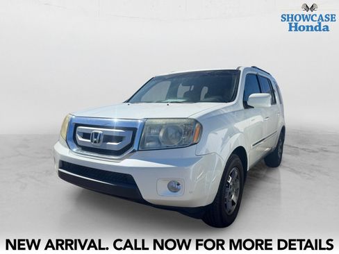 Used 2011 Honda Pilot Touring image 2