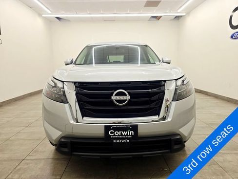Used 2025 Nissan Pathfinder SV AWD/4WD image 7