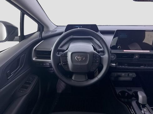 Used 2026 Toyota Prius LE FWD image 15
