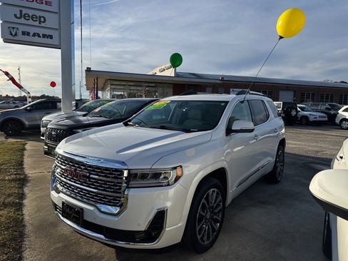 Used 2020 GMC Acadia Denali w/ Trailering Package image 3