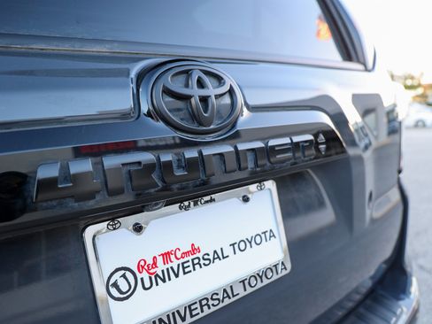 Used 2024 Toyota 4Runner Limited image 15
