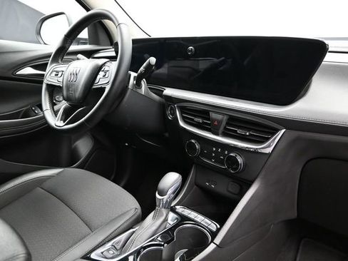 Used 2025 Buick Encore GX Preferred image 13